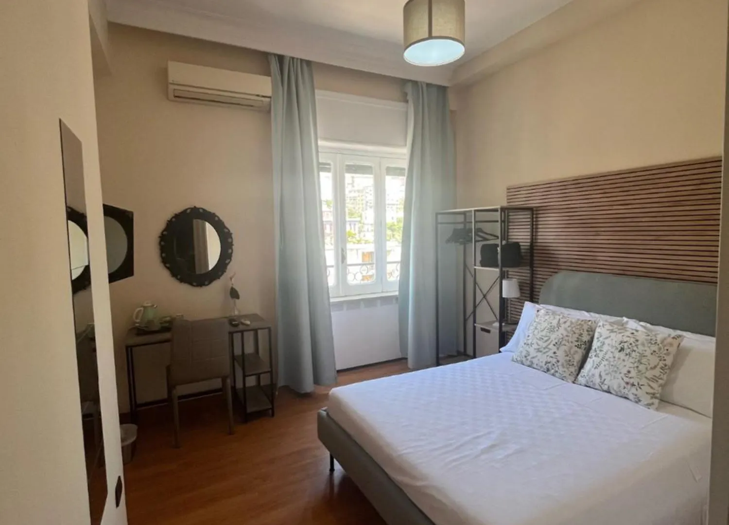 Bed and Breakfast Domus Schipa Napoli Italia