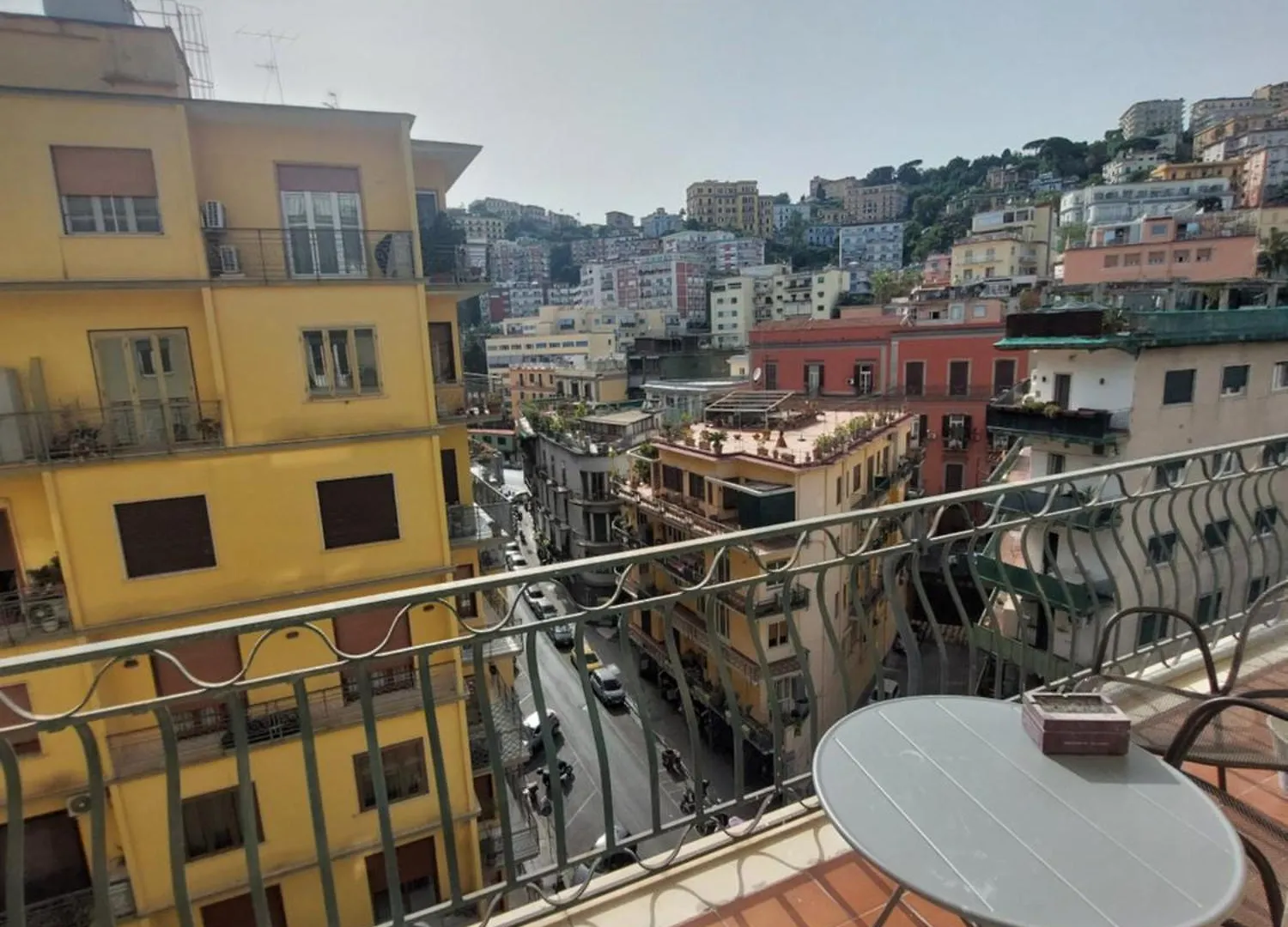Bed & Breakfast Bed and Breakfast Domus Schipa Napoli Italia