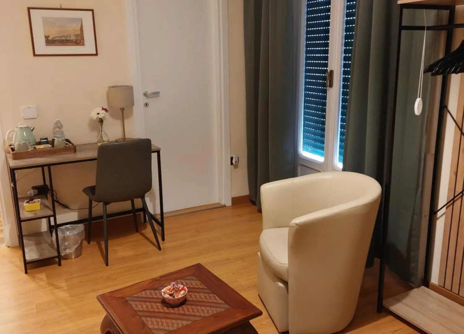 Bed and Breakfast Domus Schipa Napoli 0*,