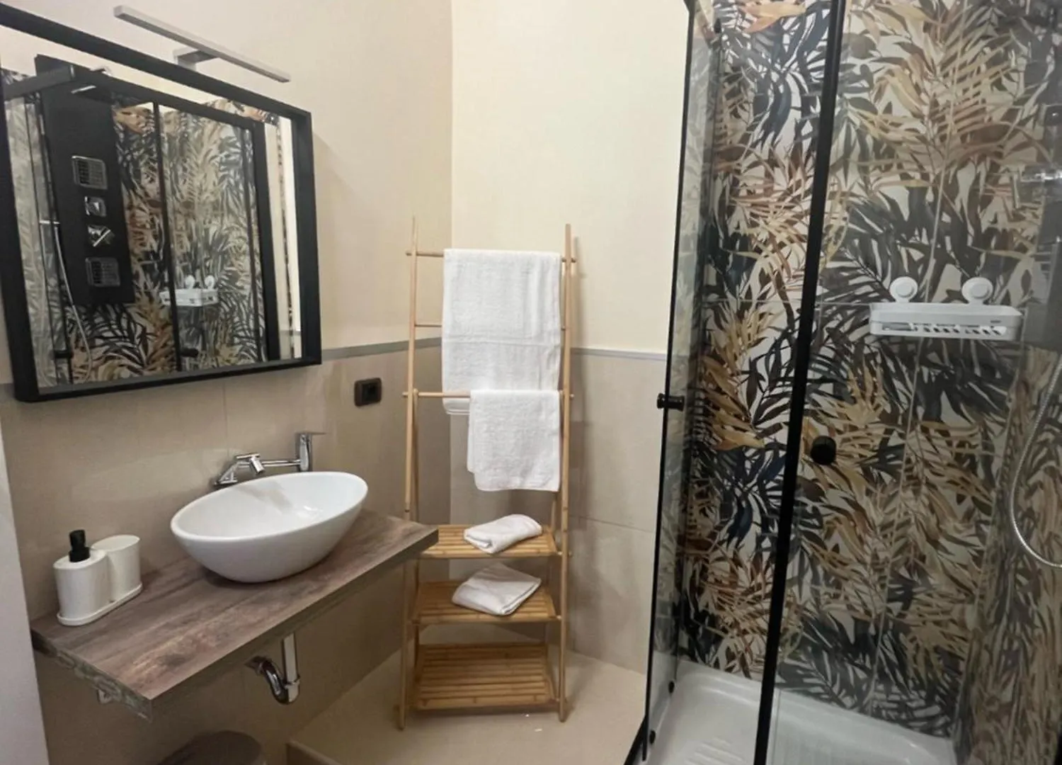 Domus Schipa Bed & Breakfast Naples 0*,